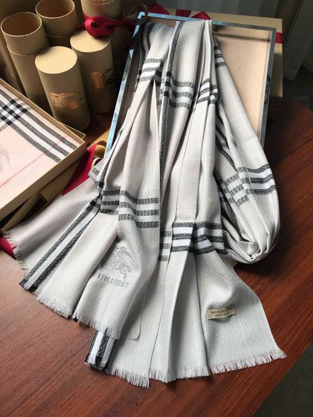 B**rry scarf